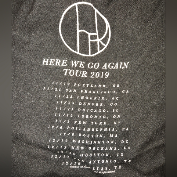 CHER Here We Go Again Tour 2019 Concert T-Shirt Black  Tour Dates XL Adult - Picture 3 of 4